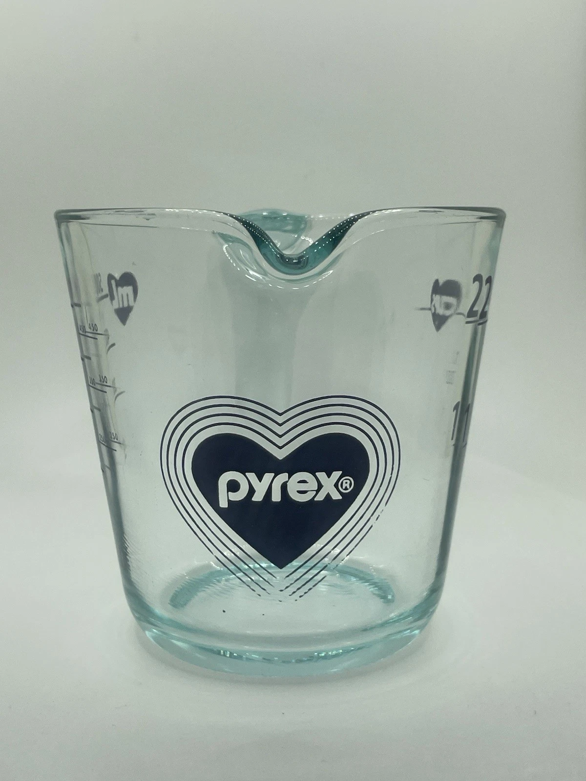 Pyrex Purple Hearts Glass Measuring Cup 16 oz 2 cup RARE Look At Pics Obo
