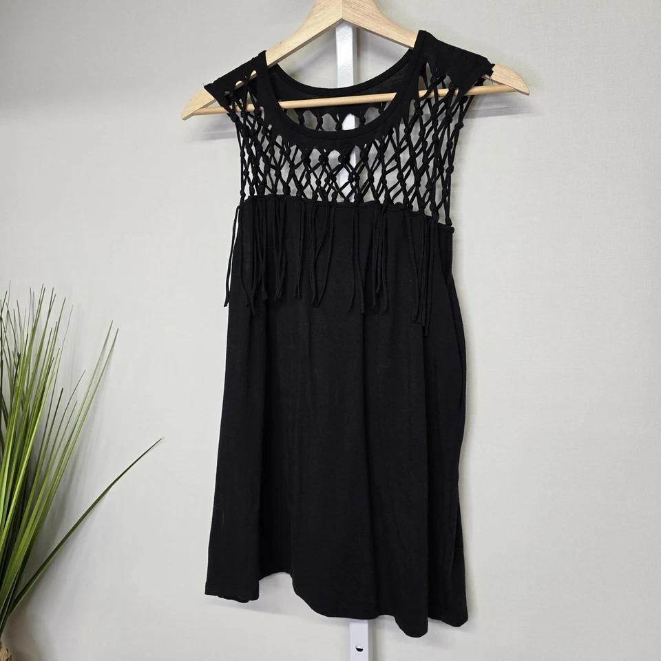 Rock & Republic Black Sleeveless Knit Tee with Macrame Detail XL - Image 4 of 4