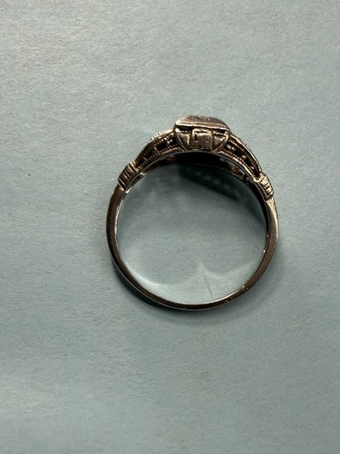 Beautiful art deco 18k .750 White Gold Ring .07 ct Diamond Sz 7 Engagement /Gift - Picture 8 of 8