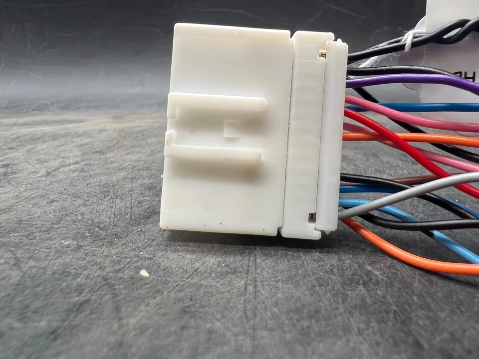 Nissan NV2500 HD 2012-2020 furgoneta OEM caja de fusibles conjunto coleta arnés de cableado Foto 3 de 4