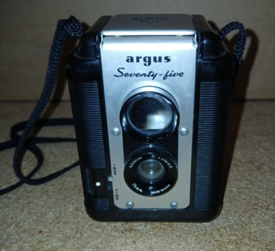 ARGUS Argoflex seventy-five Rollfilmkamera aus den 1950er Jahren