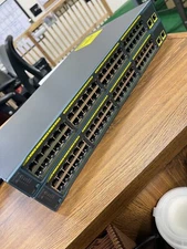 2 Cisco  Catalyst (WS-C2960-48TT-L) 48-Ports Rack-Mountable Switch Managed