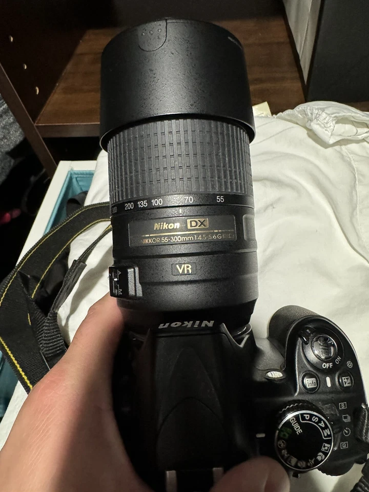 Canon D3100 con lentes zoom 55-300 mm. Foto 3 de 4