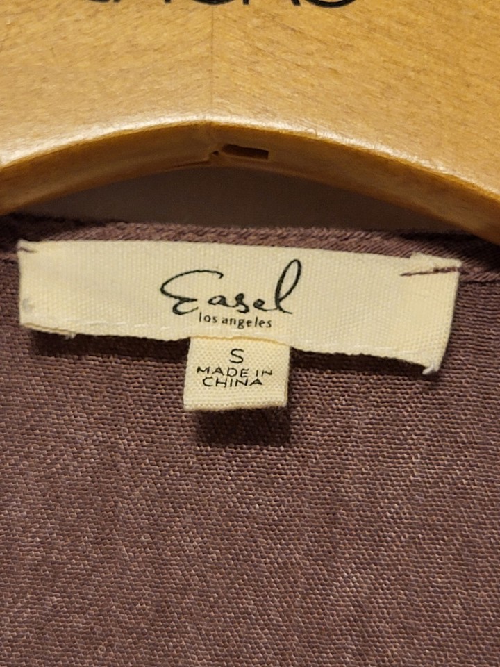 EASEL Los Angeles Plum Embroidered Cardigan Flowers Floral Size SMALL