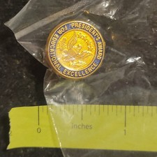 President's Award For Educational Excellence Lapel Pin Blue NEW Badge Award
