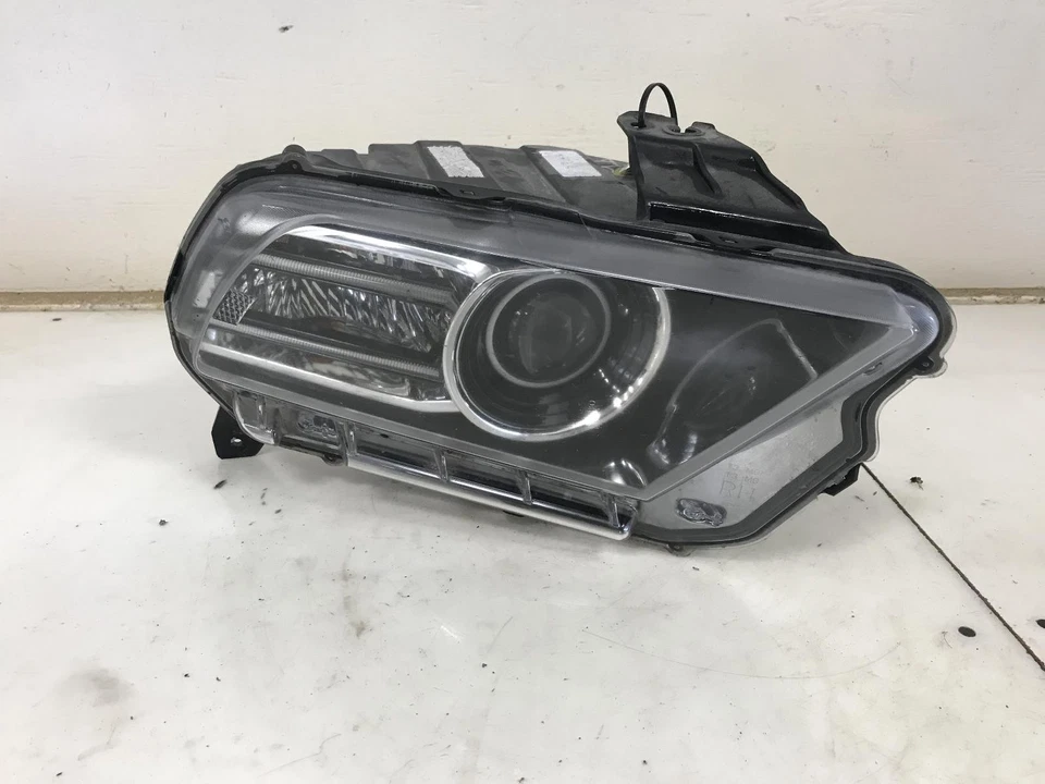 Conjunto de faros derechos usados se adapta a: Ford Mustang 2013 xenón HID grado derecho A Foto 2 de 4