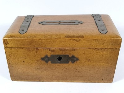 Vintage Holz Spardose Kofferraum Gepäck Brustgurte Bank Spardose Sparschwein