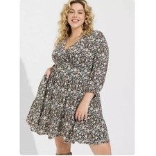 Torrid Colorful Ditsy Floral Studio Knit Surplice Tiered Dress Size 3X Pockets