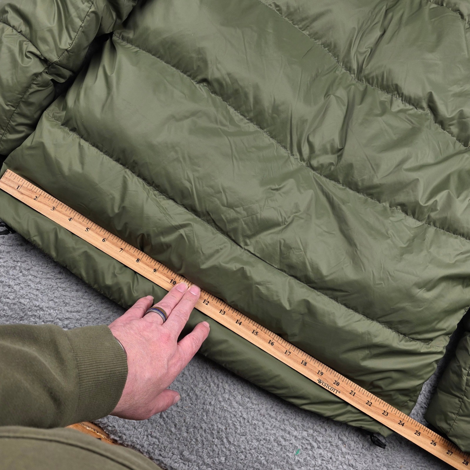 FIGS Men L Olive Green Technical Performance Puffer Jacket Hooded image 8