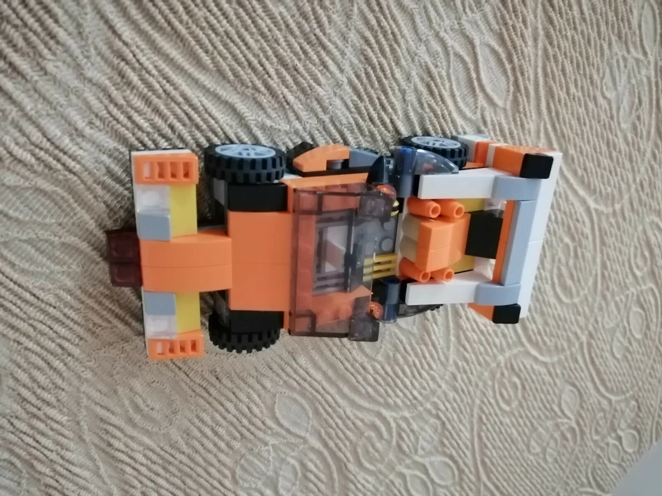 LEGO Creator 31017 Sunset Speeder, foto 3 di 4