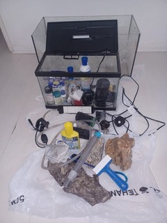 2 x pecera acuario 60x30x30=54L y 40x20x25=20L nuevo 200€ ish caja 76x36x40