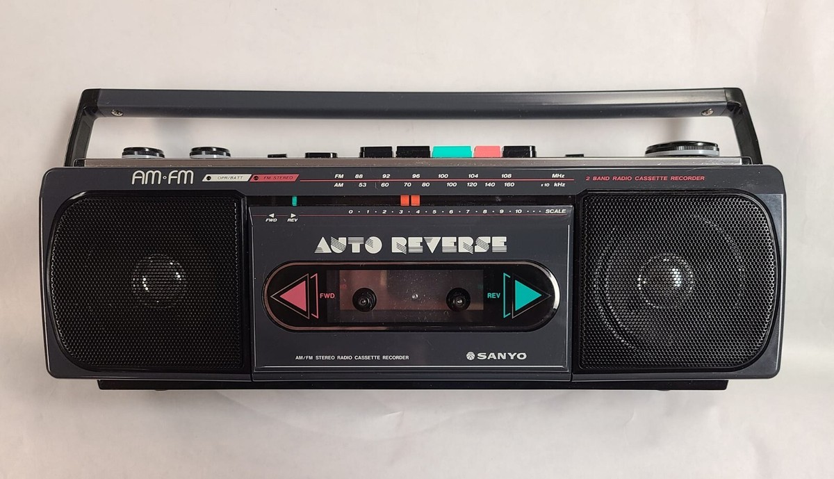 Vintage SANYO MS-330 Auto Reverse Cassette Radio Works, (Player