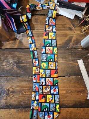 Looney Tunes Mania STAMP Neck Tie  Bugs  Donald Duck  Coyote Road Runner Tazz