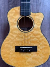 Ukulele. New Flame Tenor, Tanglewood Uku, Quilt top, Gig bag,TWT30E. RRP £329.00