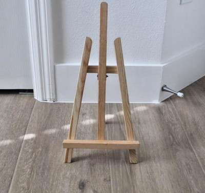 Natural Wood 16'' Easel Stand Picture Art Display Clear Coated Folds Flat Hinged