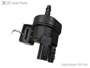 Crankcase Vent Valve For 15-17 Volkswagen GTI  2.0  Turbo