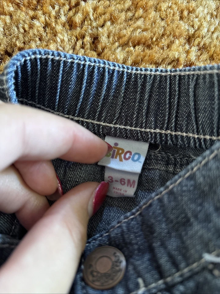 Circo Baby Girls Size 3-6 Month Two Piece Outfit Bodysuit & Skirt - Image 3 of 4