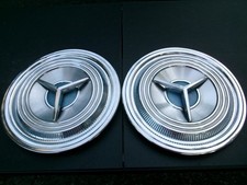 Vintage 1959 Oldsmobile Fiesta 15 Three Bar Spinner Hubcaps Wheel Covers Vintage 1959 Oldsmobile Fiesta 15 Three Bar Spinner Hubcaps Wheel Covers