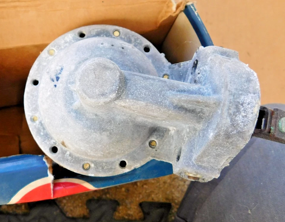 NUEVA BOMBA DE COMBUSTIBLE AC 40003 1963-65 FORD FAIRLANE 6 CILINDROS Y 1963 FORD FALCON 200" 1964 Foto 4 de 4