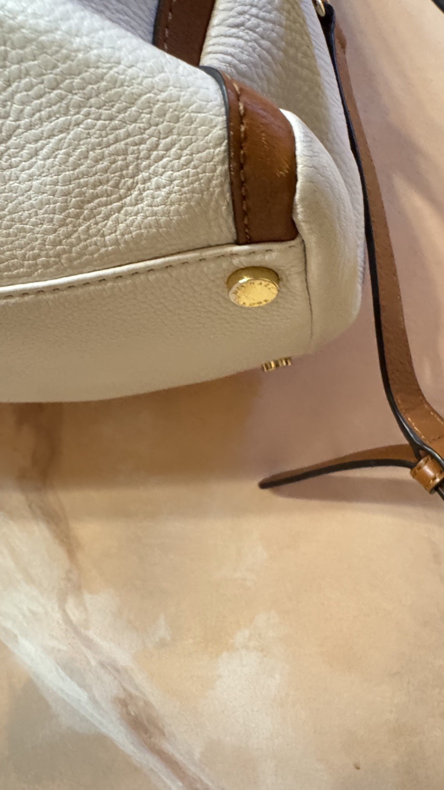 Authentic Michael Kors Leather White & Tan Margo … - image 6