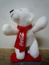 Coca-Cola Eisb&auml;r auf Snowboard, stehend, Pl&uuml;schtier, Sammler-Edition 2015