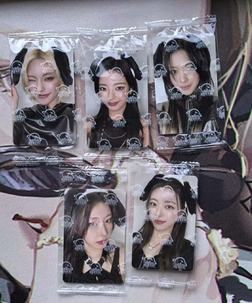 ITZY OFFICIAL TUNNEL VISION ALBUM STAR RIVER POB PHOTOCARD | eBay
