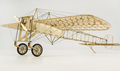 Bleriot XI Balsa Modellbausatz Maßstab 1:23 statisches Display 3D Puzzle tanzende Flügel