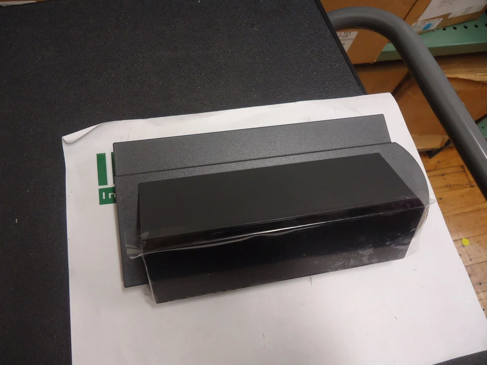 54Y2537 IBM Integ 2 X 20 Display Brand New! - Image 3 of 3