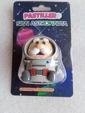 Dr. Simi PASTILLERO ASTRONAUTA ASTRONAUT Pill box Keychain llavero pvc