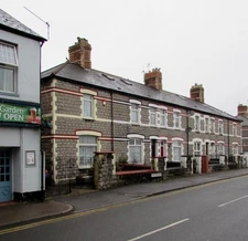 Photo 6x4 Row of houses, Redlands Road, Penarth Penarth/ST1871 Extending c2016
