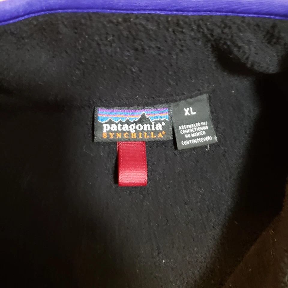 Patagonia Synchilla Half Zip Black Feece Pullover Sweater Size XL  - Image 3 of 4
