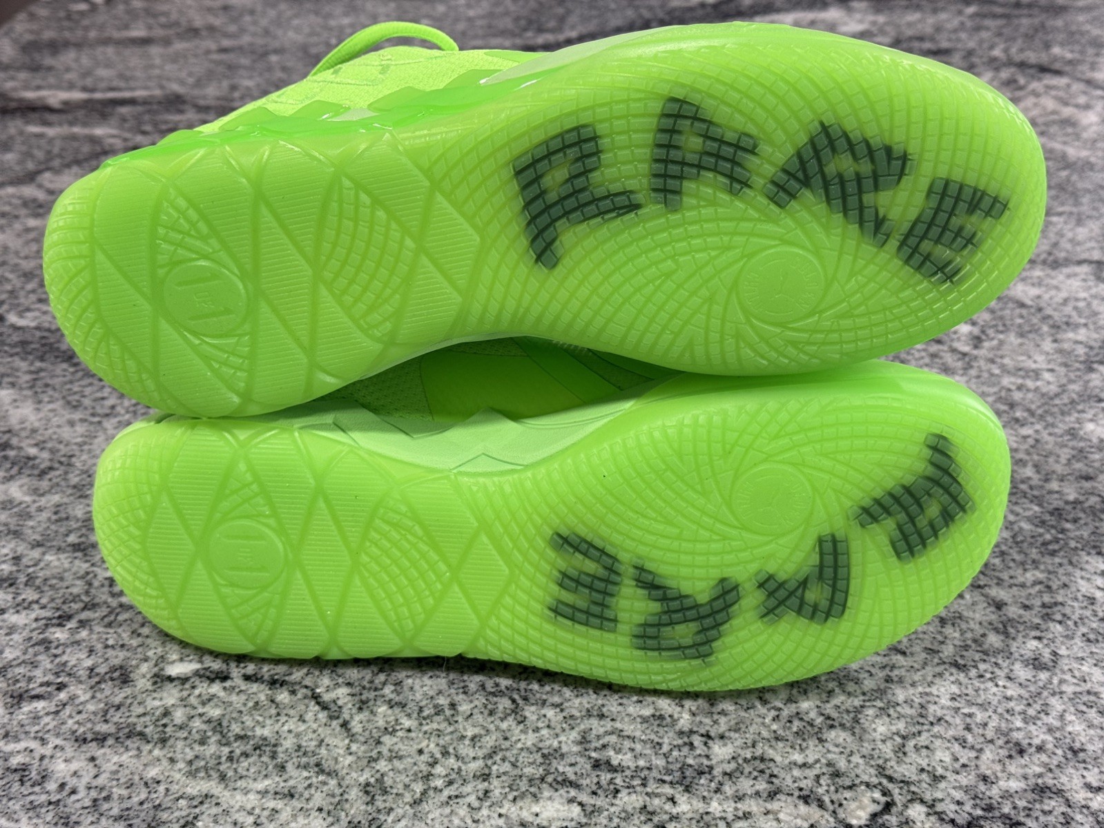 Puma MB.01 Low  US 13 Men's Green Gecko Basketball LaMelo Ball 1 - 376941-07 New thumbnail 4