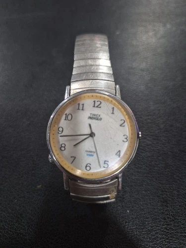 Vintage Timex Indiglo Watch  Men's Analog Day Date Stainless Steel Stretch Band