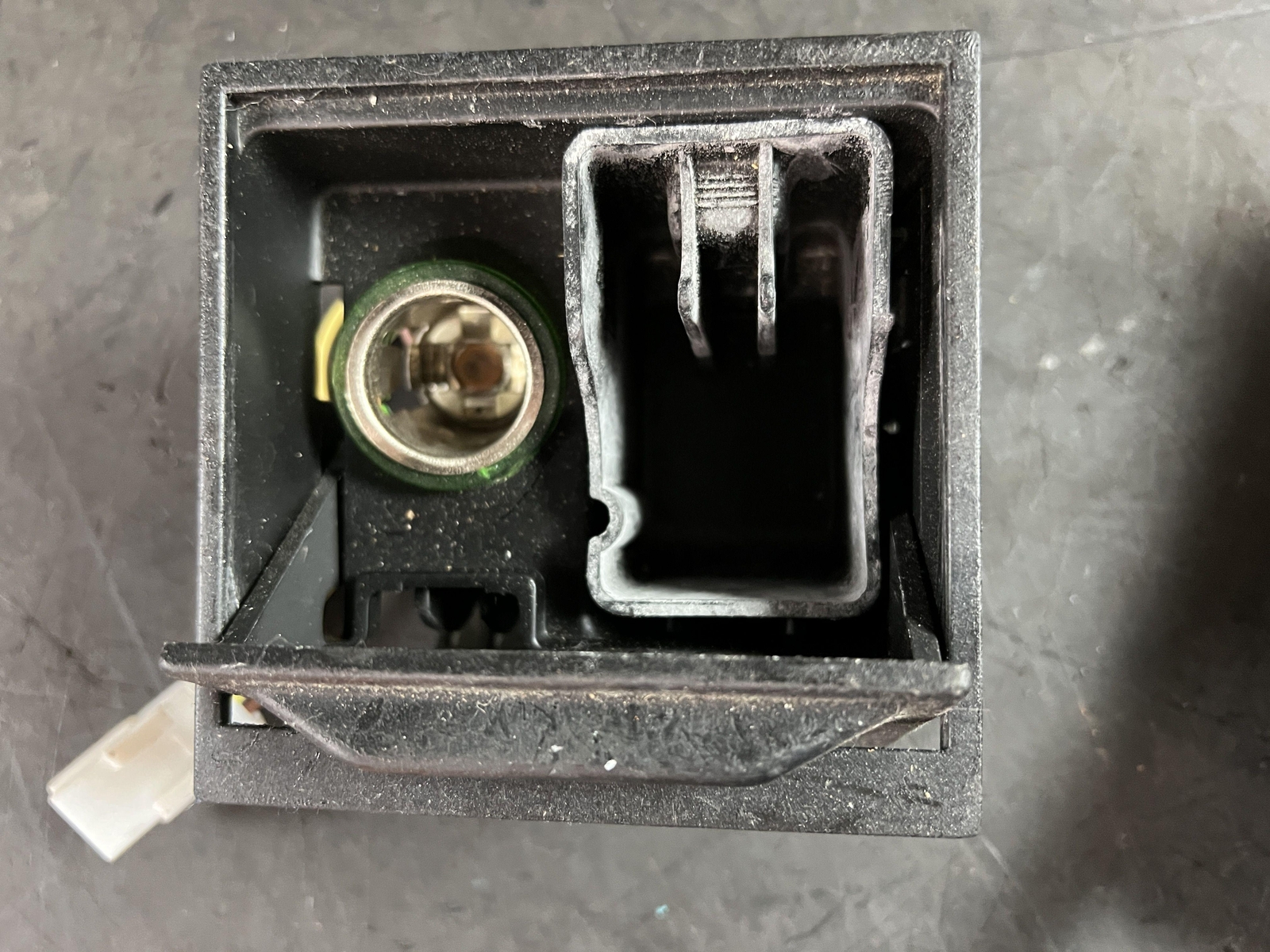 02-06 MASERATI SPYDER CONVERTIBLE TOP ROOF SWITCH