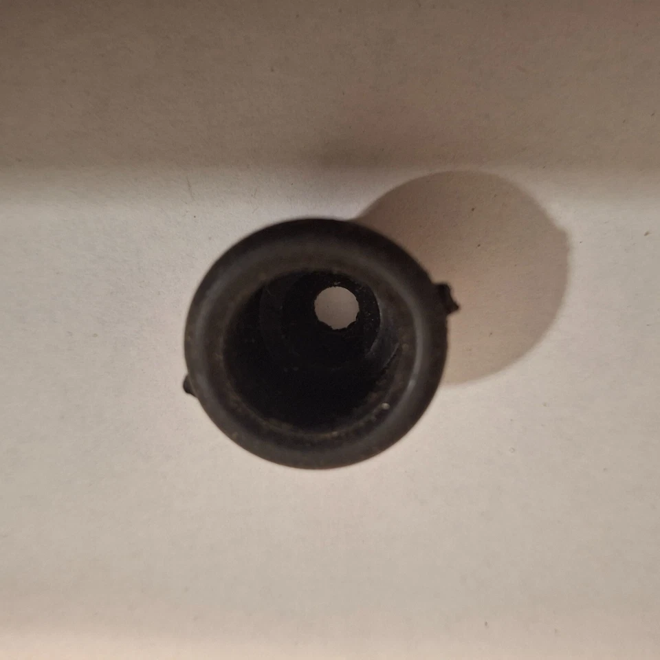 1928-42 Ford Distributor to Spark Plug Wire Insulator, (set of 4 insulators) - Image 2 of 4