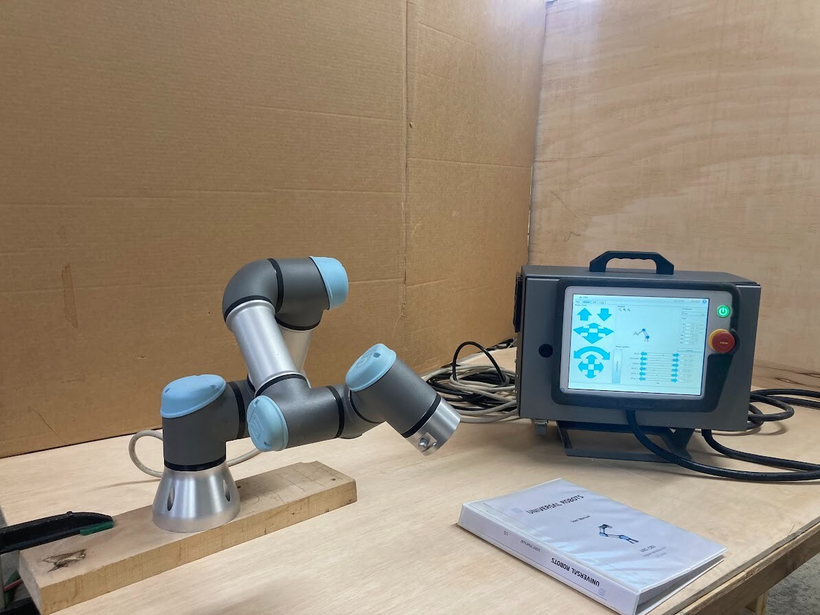 Clearance used universal robot New Arrivals