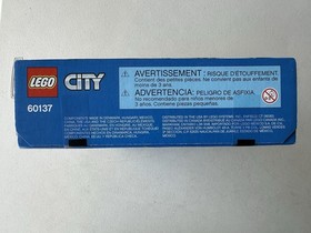 LEGO City Police Tow Truck 144 pcs. New Sealed 60137