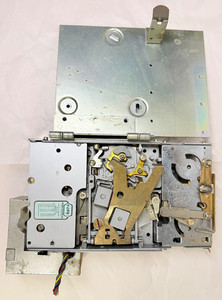 National Rejectors Slug Rejector & Mounting Frame Seeburg LCP480 401909 AS-IS