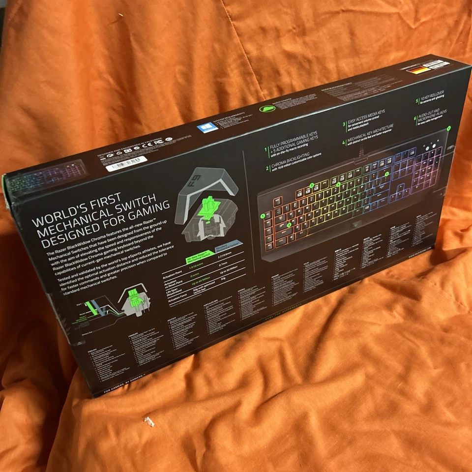 Razer blackwidow chroma German Layout Gaming Keyboard - Image 3 of 3
