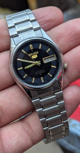 vintage Seiko 5 7009-3171 Automatic 21 jewels men wristwatch made in Japan