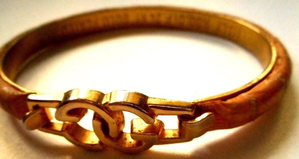 Brazalete Brazalete De Colección Gucci 24K Placa Cuero Italia 6" Foto 2 de 4