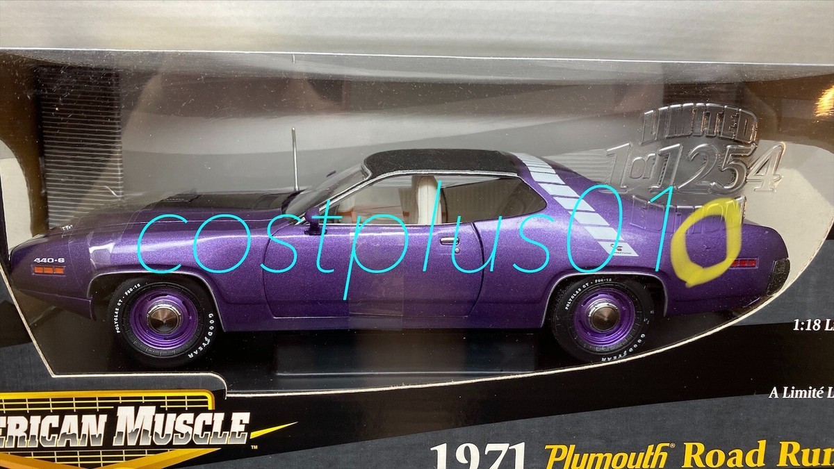 ERTL AMERICAN MUSCLE 1971 PLYMOUTH ROAD RUNNER 1:18 PUPPLE WHITE