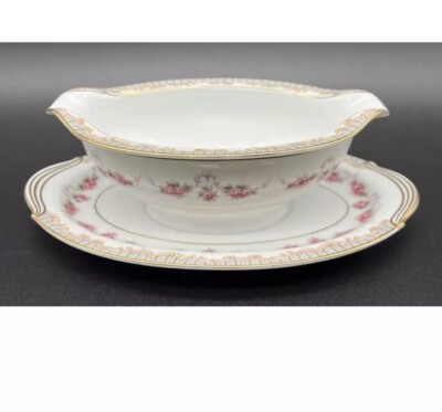  ️Noritake Ridgewood 5201 Gravy Boat With Attached Under plate