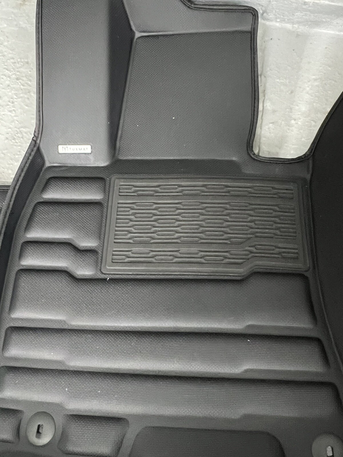 TuxMat Genesis GV70 20222024 Floor Mats Full Set in black PreOwned eBay