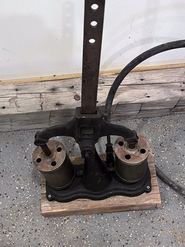Antique Dive Shallow Water Dive Pump - Picture 4 of 7