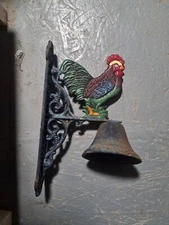 Vintage Cast Iron Wall Mount Hanging Bell Rooster Cast Iron Ranch Dinner Bell 