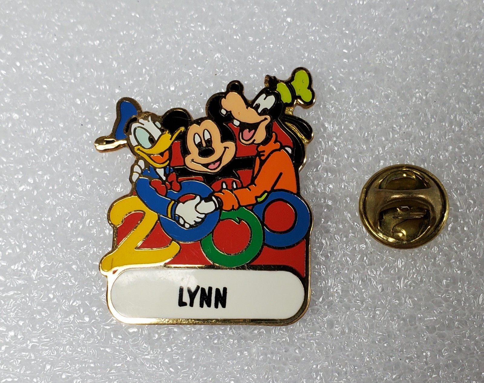 2000 Walt Disney World Mickey  Donald Goofy Pin Personalized LYNN Hand in Hand