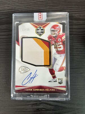 Carte Panini XR 2020 Clyde Edwards-Helaire RPA AUTO #113/149 – Kansas City Chiefs