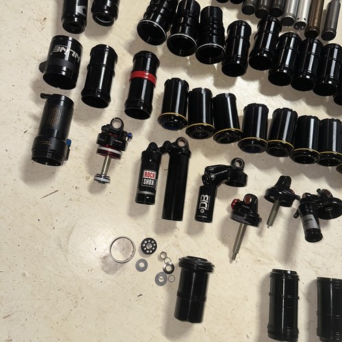 ENORME LOTE de piezas de amortiguador trasero para bicicleta de montaña MTB Rock Shox RC3 Fox RP23 Cane Creek - Imagen 4 de 14