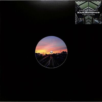 Gratts presents Trackhead T / KLUB ROMANCE / Be Strong Be Free / BSBF 1204 / 12
